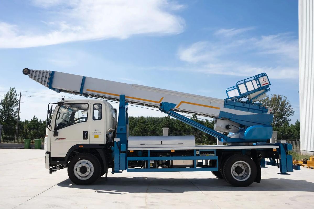 洛宁云梯上料车租赁费用